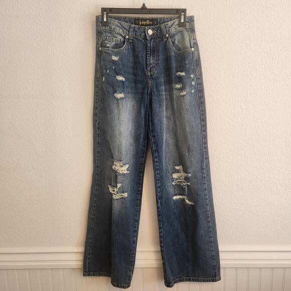 Indigo Rain Women's size‎ 5 Skater High Rise Wide Leg Distressed Jeans NWT - Picture 1 of 5